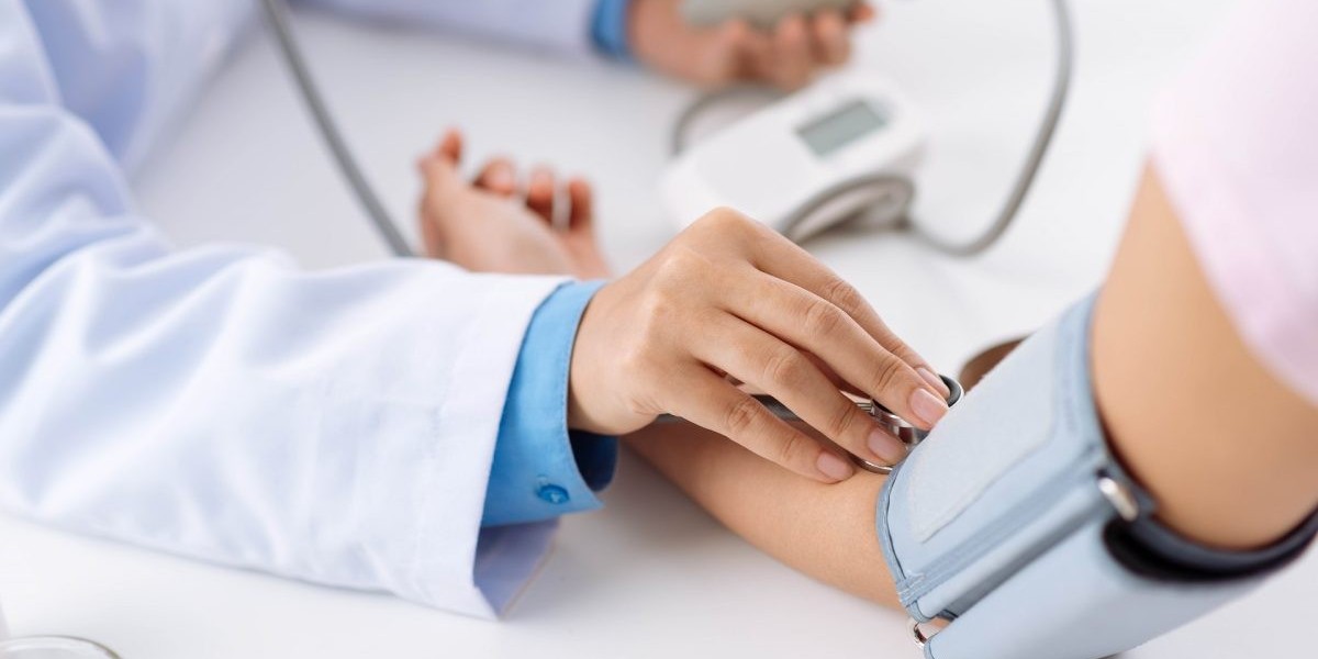 Why Everyone Should Consider a Full Body Checkup at Home