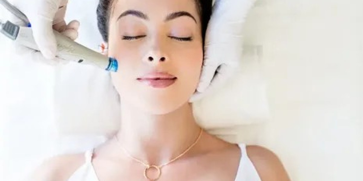 Reveal Smooth and Radiant Skin with HydraFacial Treatment in Dubai