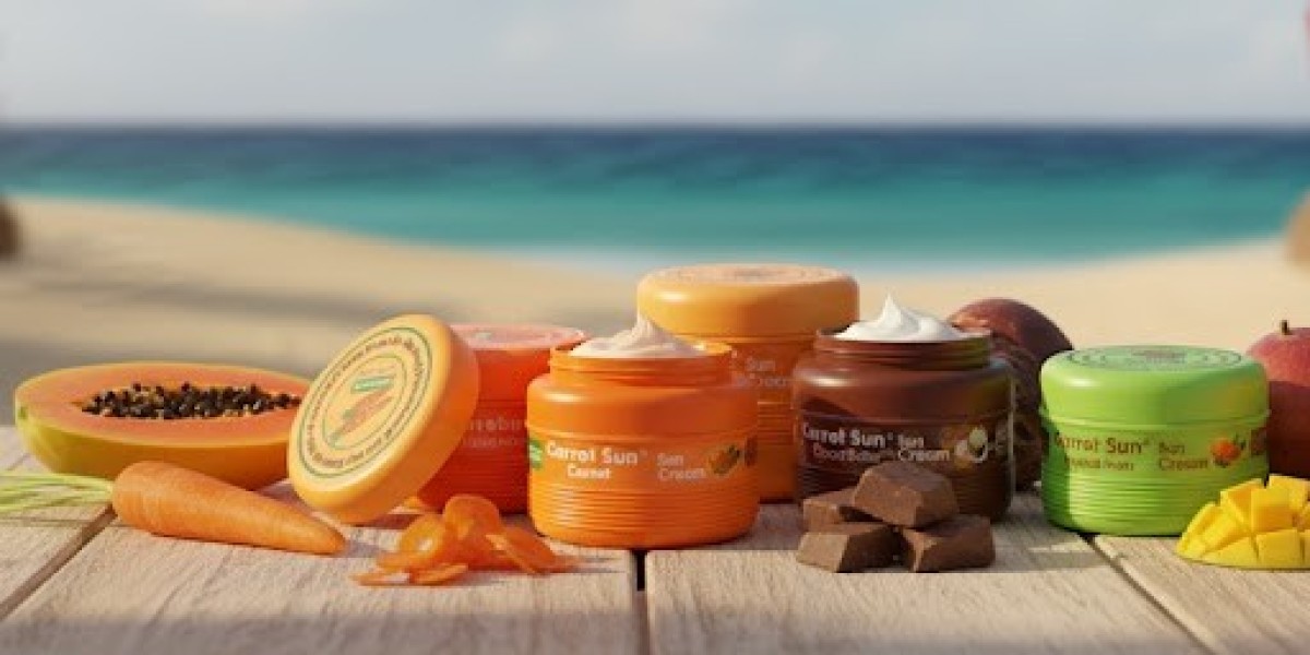 Why Moisturizing Tanning Creams Are Essential for Sensitive Skin