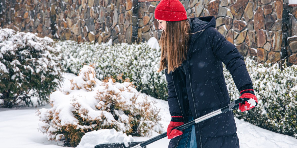 Snow Removal Costs in Canada: What Affects Pricing for Residential & Commercial Properties