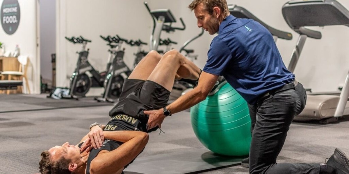 Sports Physio for Padel and Tennis Players in Dubai: Unlock Peak Performance & Faster Recovery
