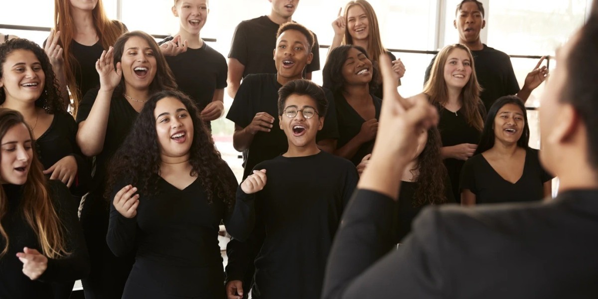 Can training of new chorus members be done online?