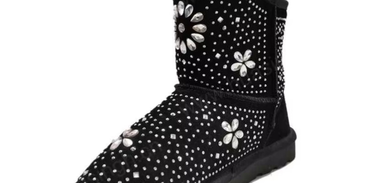 Insulated Snow Boots for Extreme Winter Conditions