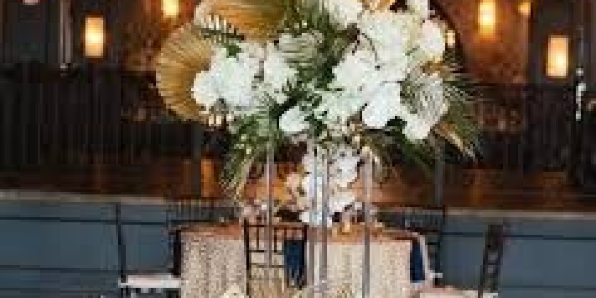 Elegant Garden Party Tablecloth Ideas for Weddings & Brunches