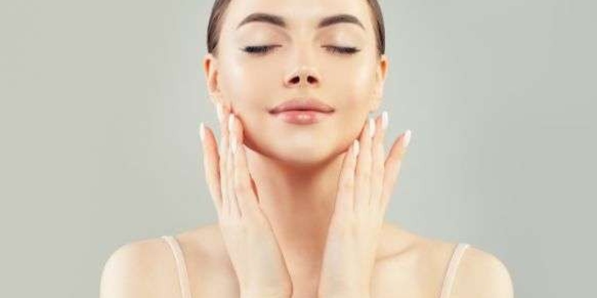 Glamorous Clinic Dubai – Safe & Effective Full Body Whitening Treatment