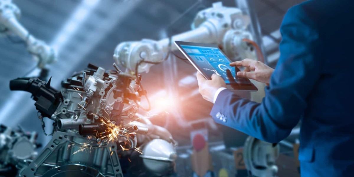 The Evolution of Industry 4.0: IIoT at the Heart of Digital Transformation