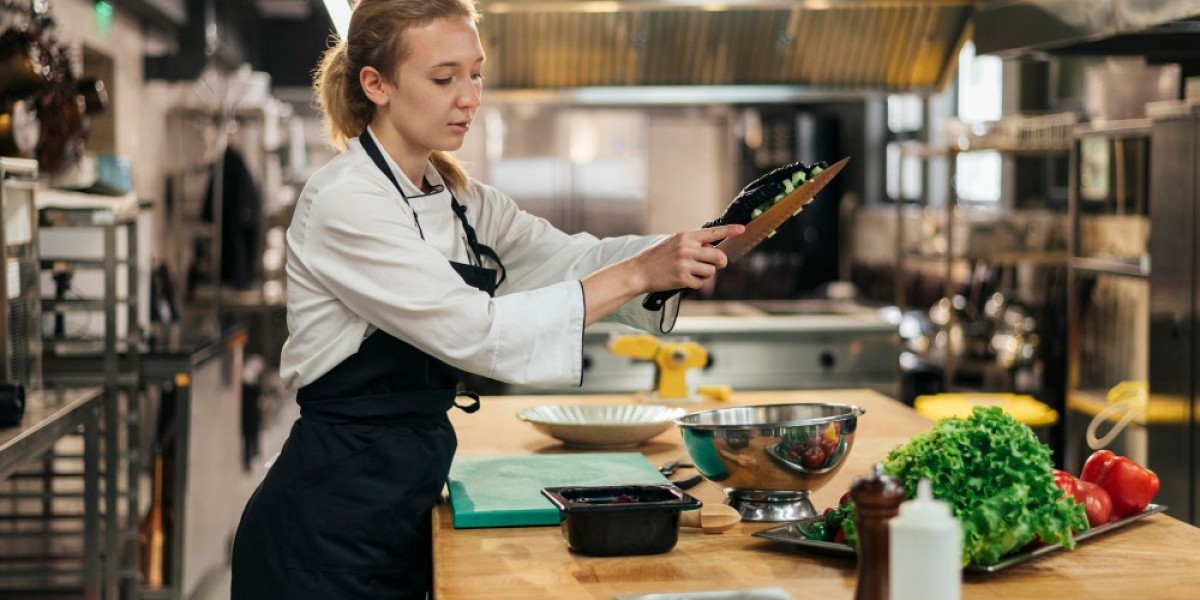 The Ultimate Guide to Modern Restaurant Management: From Reservations to Kitchen Operations