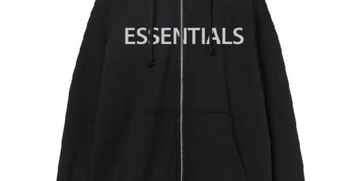 Essentials: Effortless Streetwear for the Modern Lifestyle
