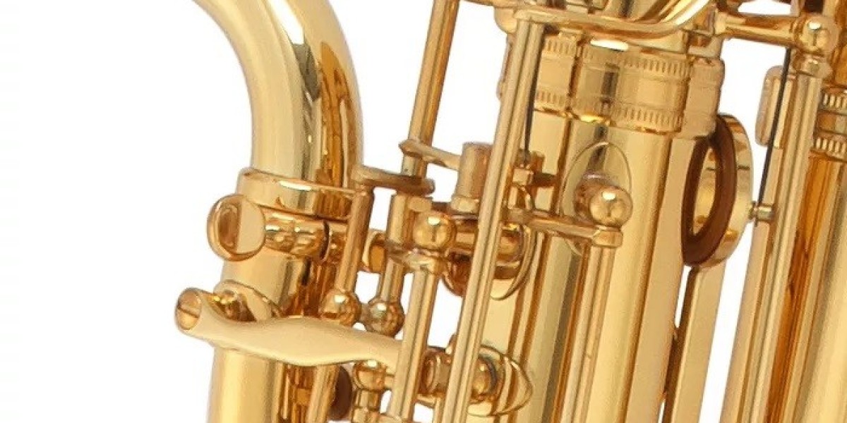 How Can Baritone Saxophone Players Improve Their Range and Flexibility?