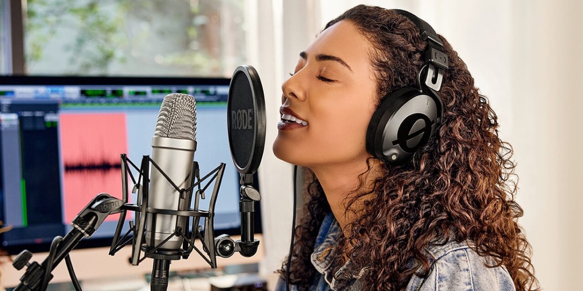 How to Eliminate Hiss and Static from Your RØDE Mic Recordings