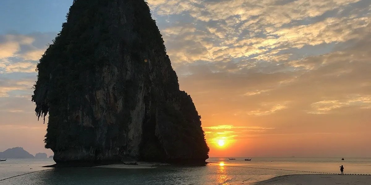 Island-Hopping from Krabi: Private and Group Tour Options