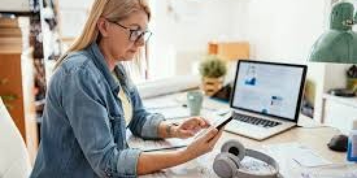 Digital Declutter: How to Reclaim Your Time and Focus