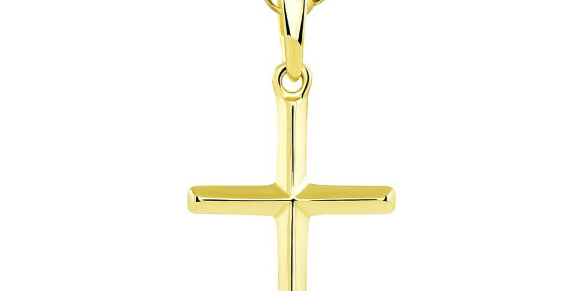 Everything You Need to Know About Men’s Gold Cross Necklaces