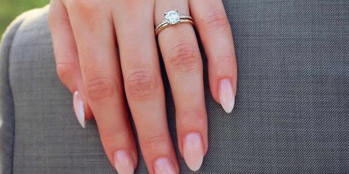 Traditional Jewelry Guide for Modern Women