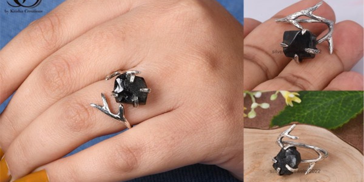 Discover the Timeless Beauty of a Handcrafted Black Obsidian Ring