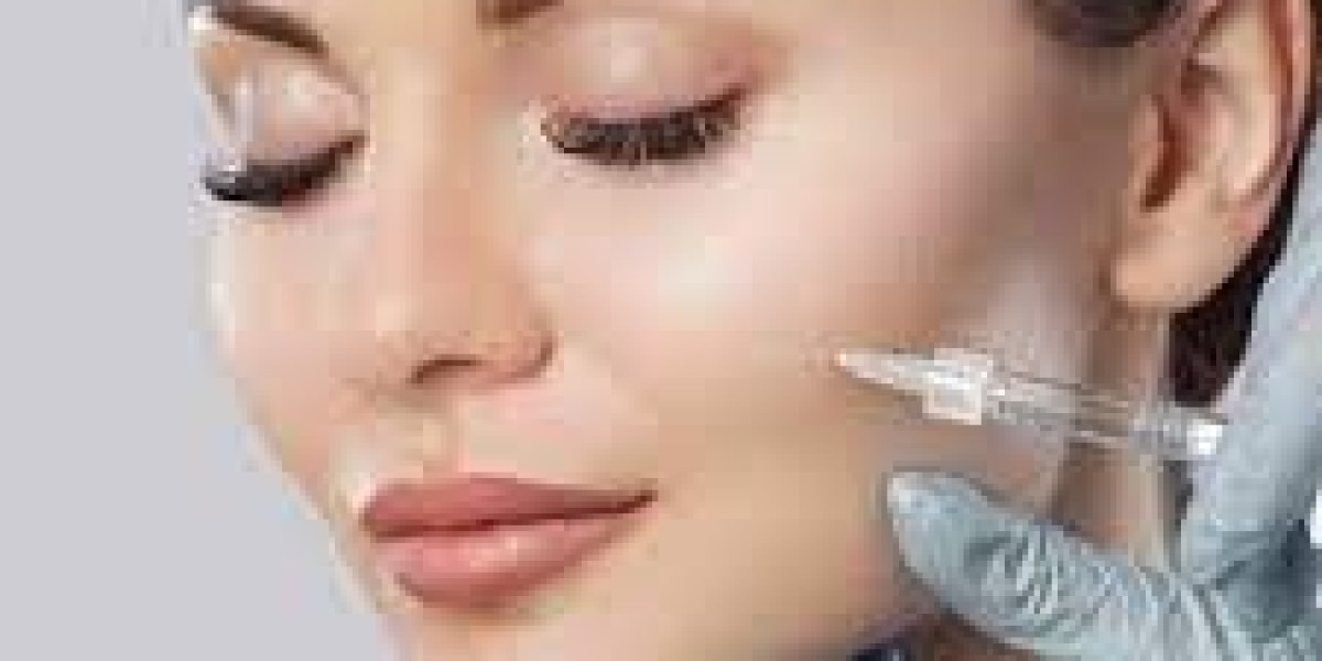 How Dubai Clinics Are Redefining Beauty with Hyaluronic Acid Injections