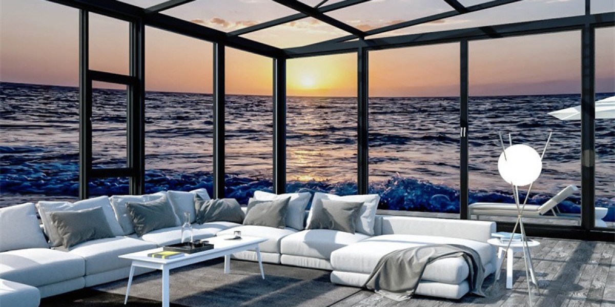 Sunroom System vs Traditional Conservatory: Whats the Difference?