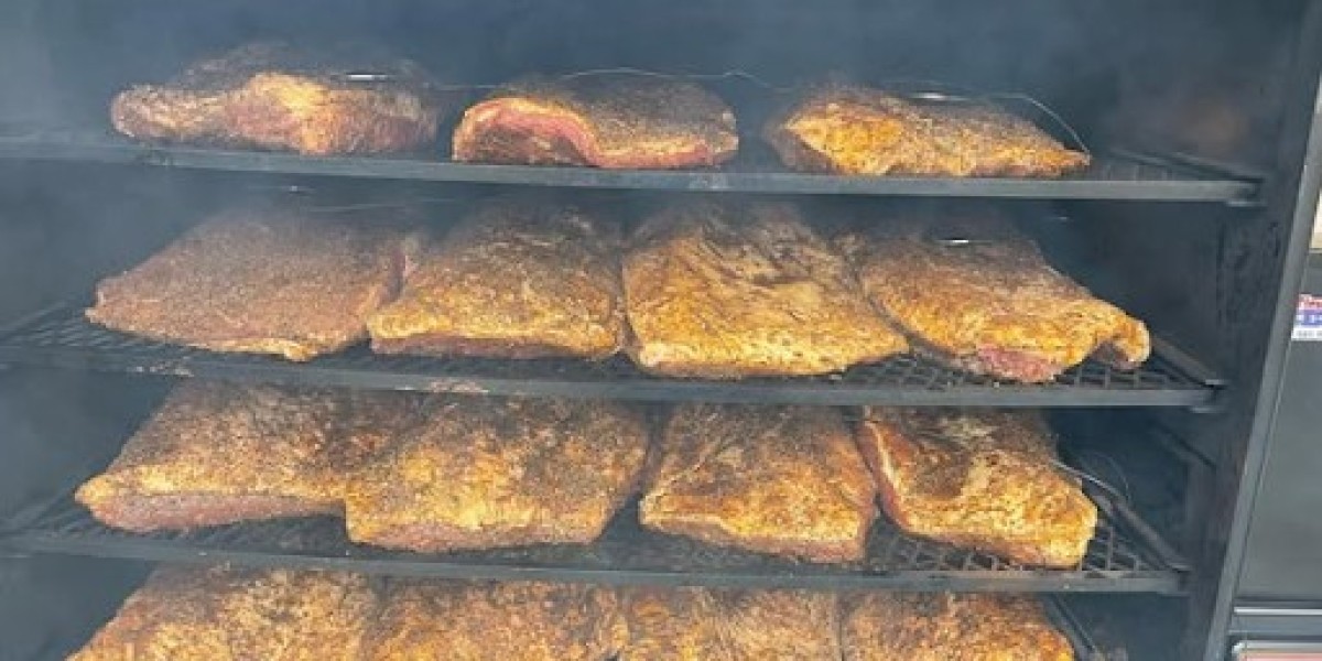 What Makes the Best Insulated Smoker Perfect for Texas BBQ?