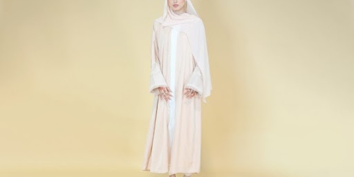 How to Accessorize Your Abaya: Scarves, Belts & Bags that Elevate Your Look <br>Accessorize your abaya with chic sca
