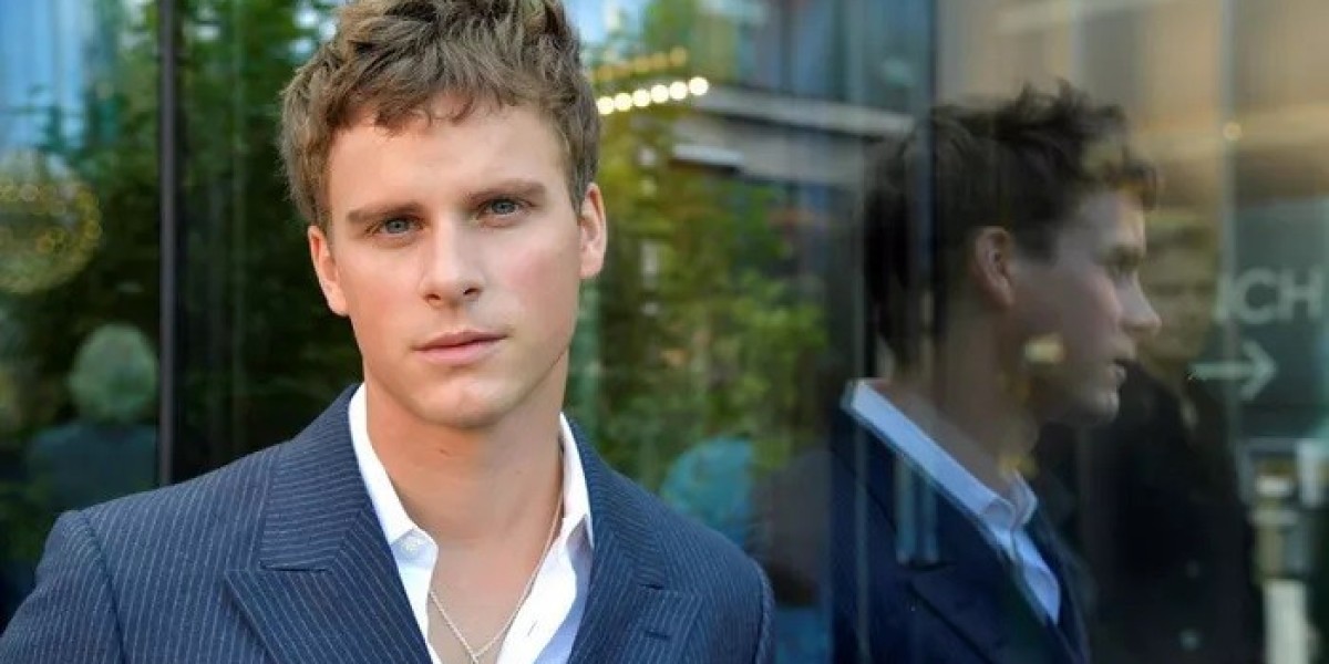 Can Aquarius Lucky Numbers Help You Attract True Love?