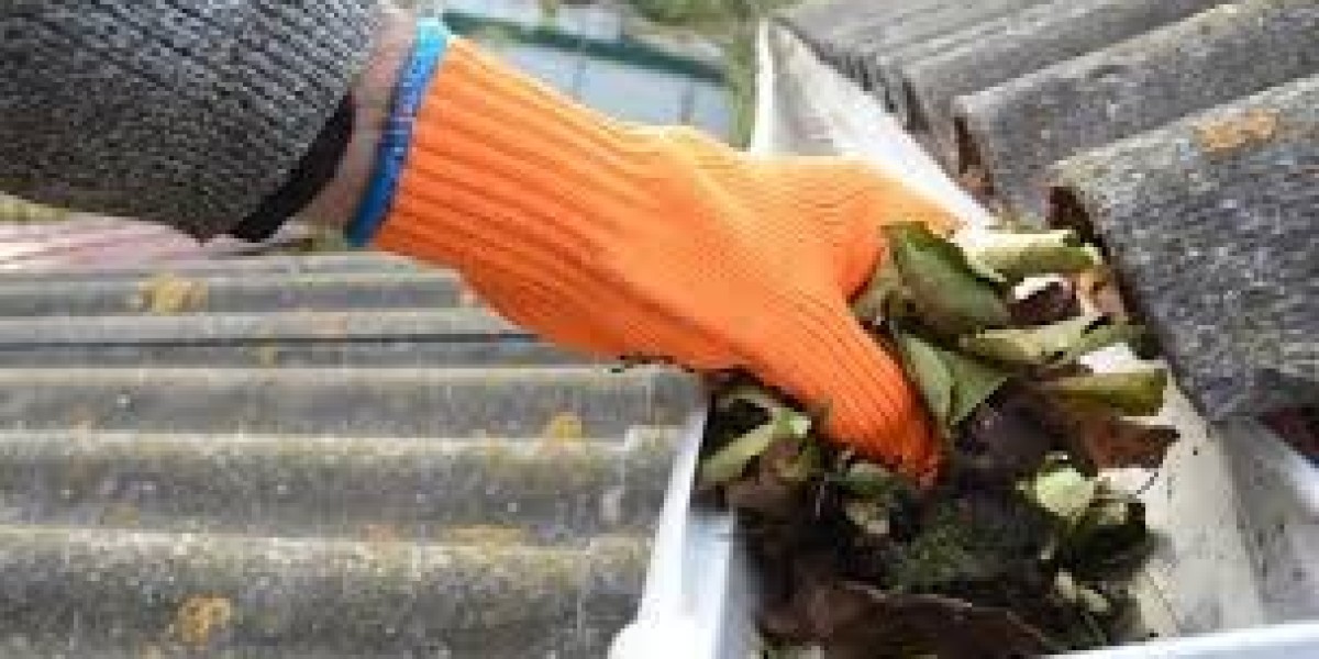 Expert Gutter Cleaning Southlake Texas Services by Manfreda & Associates – Keep Your Home Leak-Free