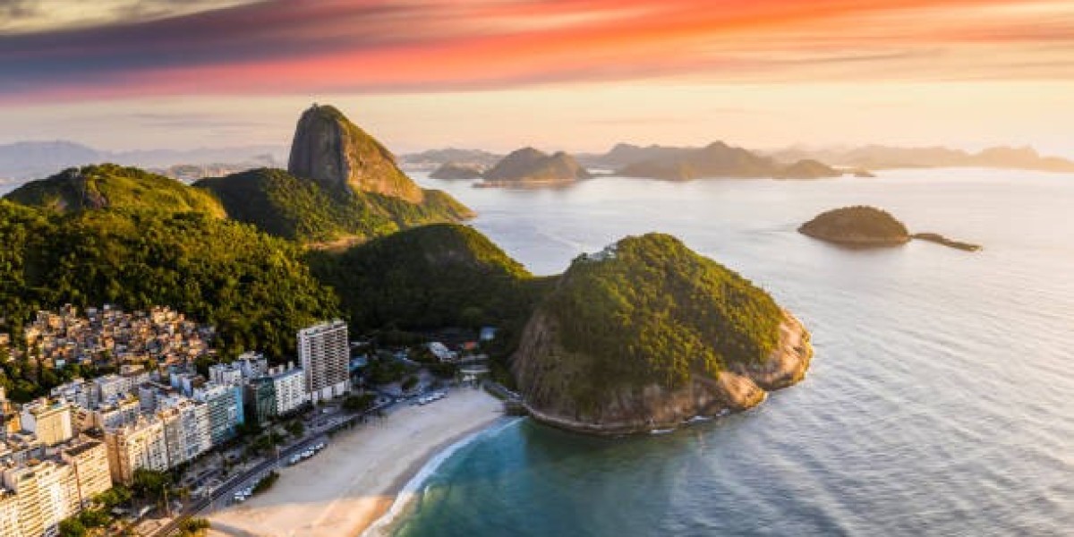 Solo Travel in Brazil – Visa & Safety Guide for UAE Expats 