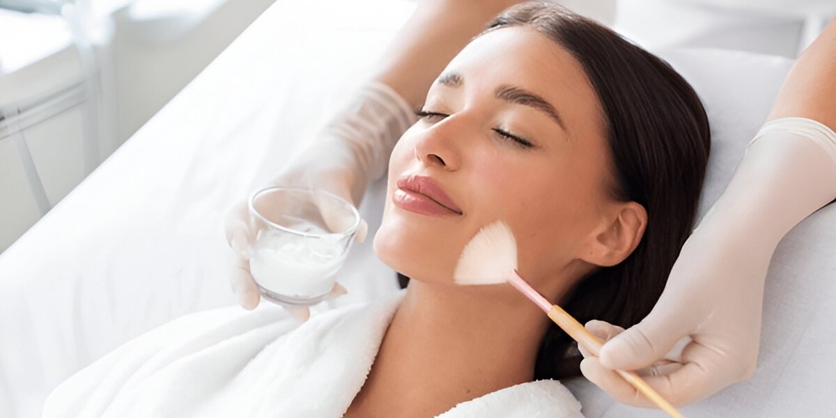 Is Deep Cleansing Facial in Dubai Gentle on Sensitive Skin?