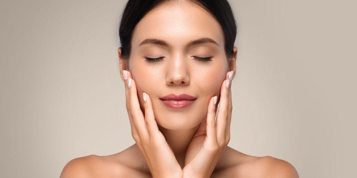 Does the Nefertiti Lift Enhance Jawline Definition and Contour?