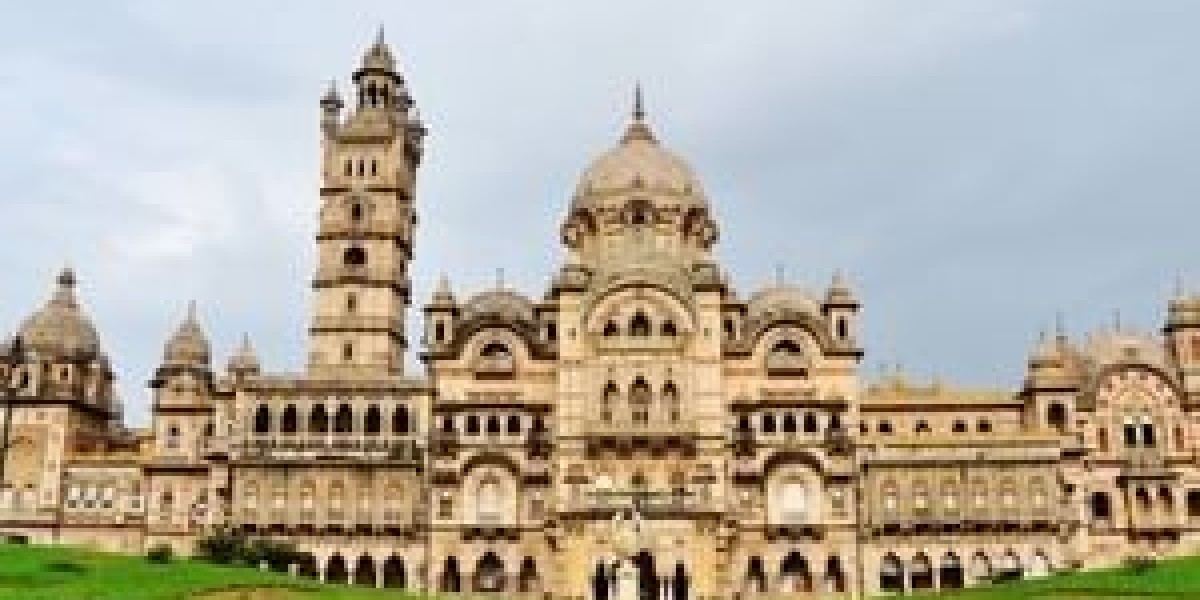 Taxi from Vadodara to Poicha