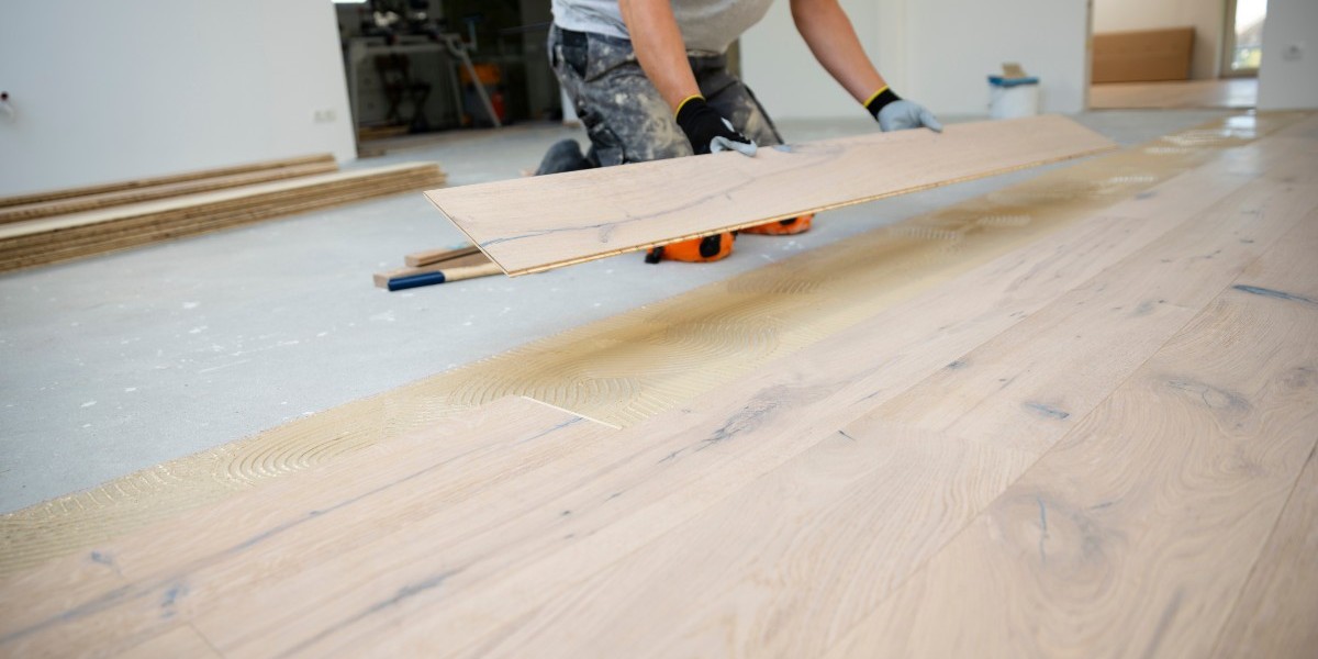Parquet en Málaga: Elegancia, Calidez y Estilo para tu Hogar