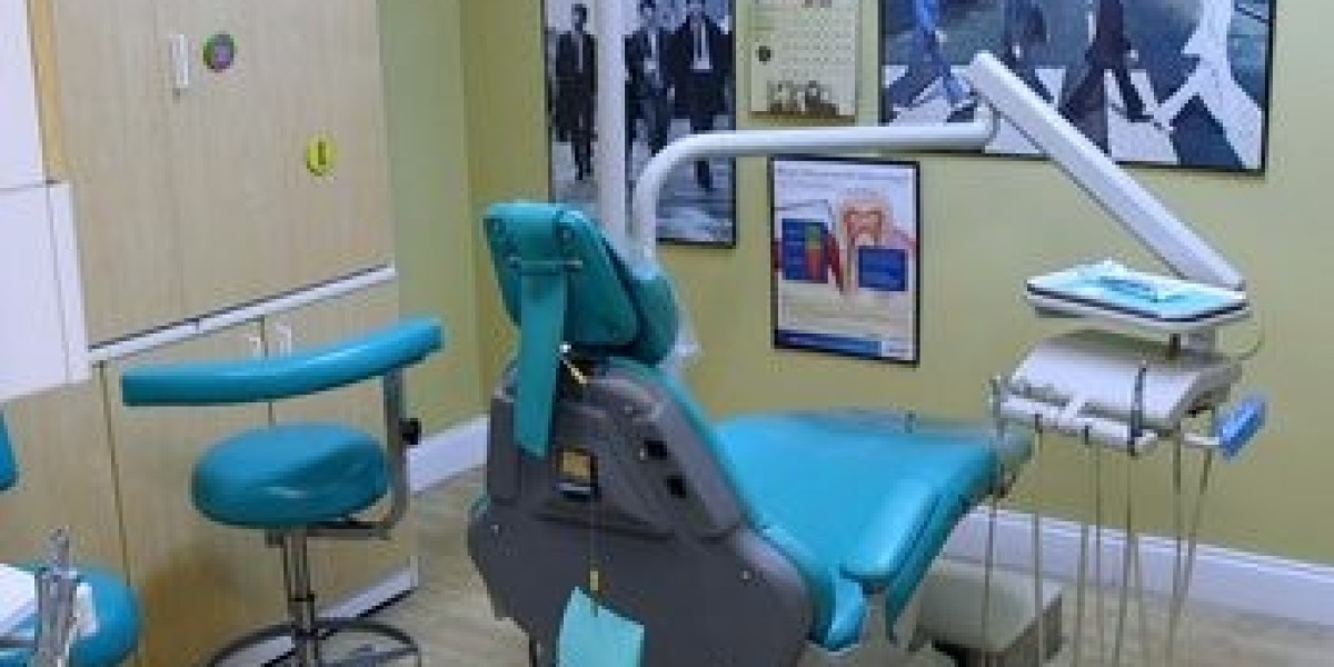 Common Dental Problems and How a Dentist in The Villages Helps Treat Them