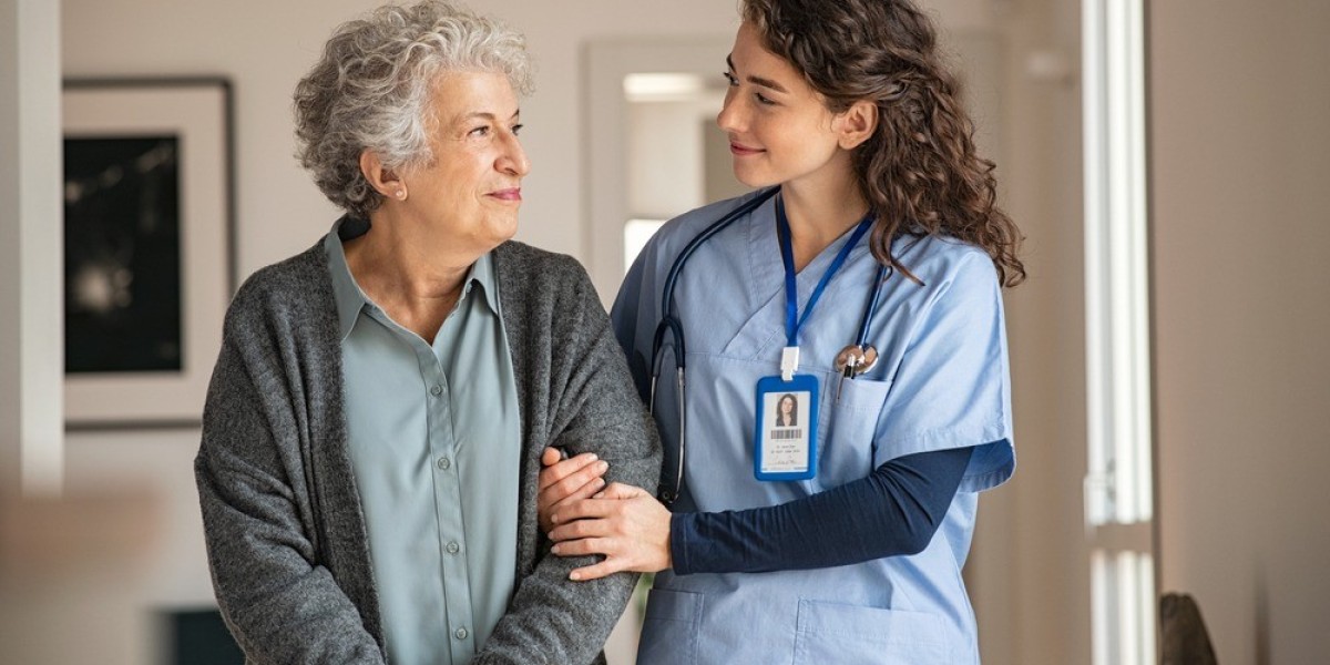 How Do Home Nurses in Dubai Manage Emergencies?
