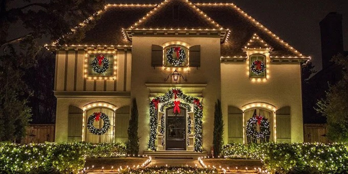Professional Christmas Light Installers in Calabasas, CA