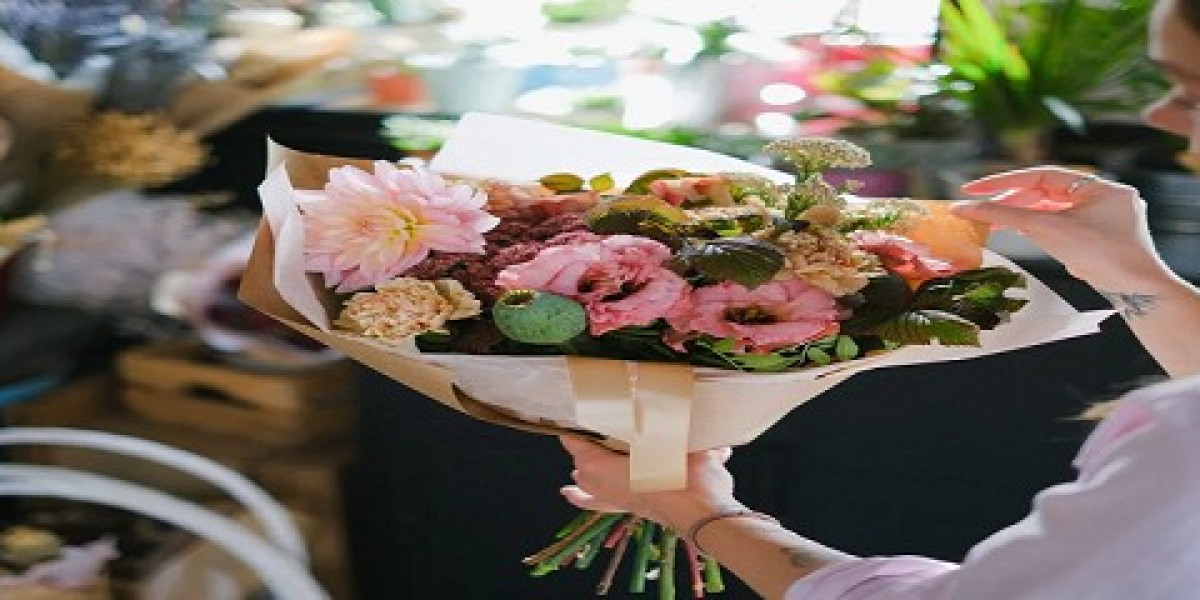 How to Use Flower Delivery Services to Make Your Loved Ones Happy