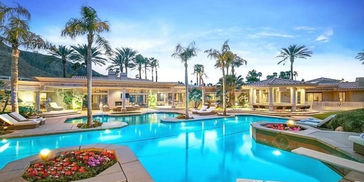 Luxury vacation rental pricing factors explained