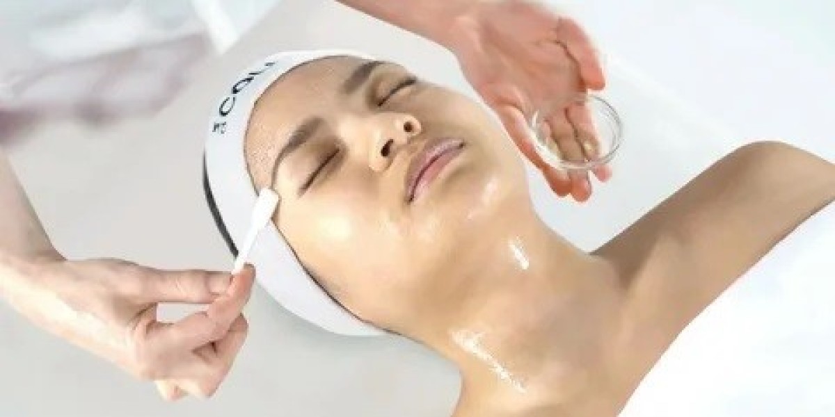 Who Should Avoid Chemical Peels in Islamabad?