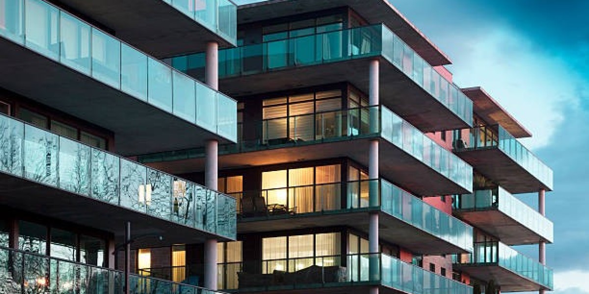 Europe Flat Glass Market Forecast Report, Growth and Outlook 2033
