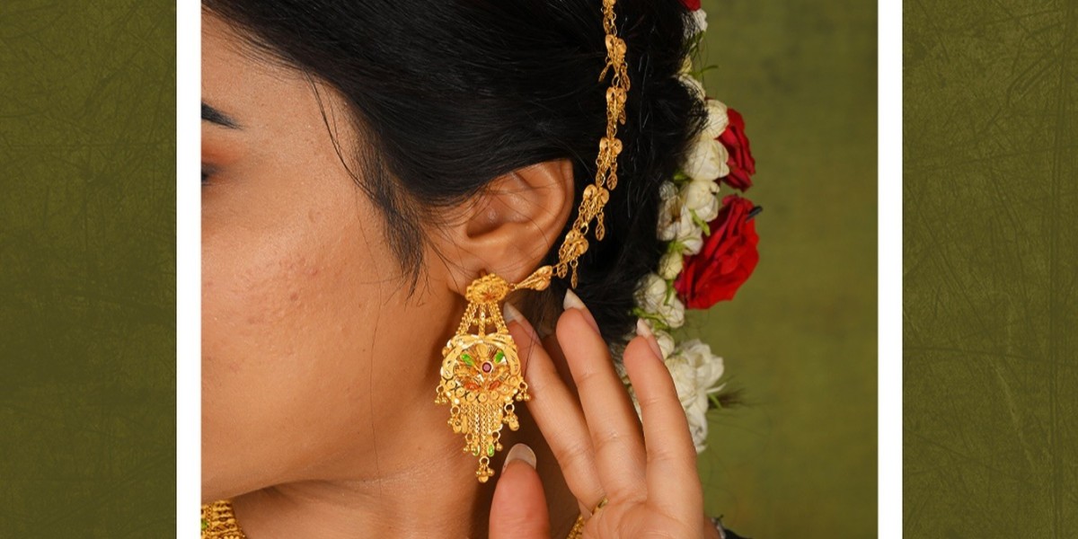What Are Some Trendy Simple Gold Necklace Design You Should Explore This Year?