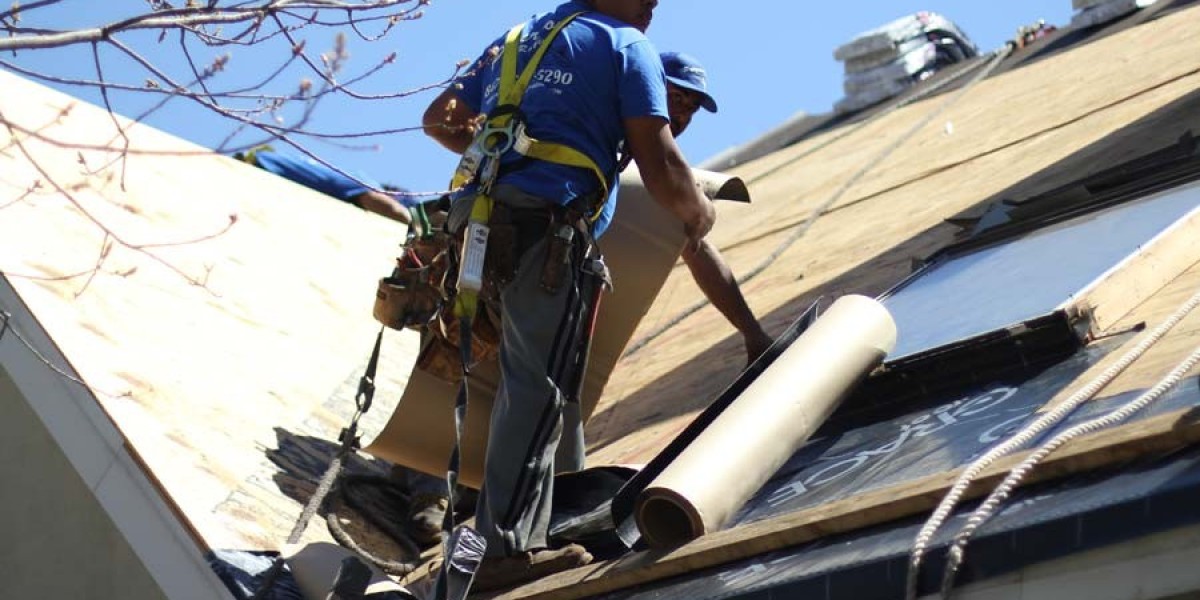 Trusted Solutions from a Commercial Roofer Dallas