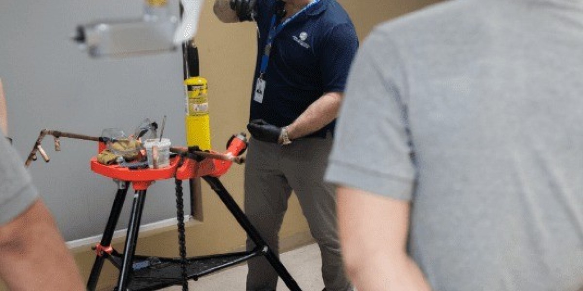 Descubre los Mejores Cursos Rápidos y Técnicos para Trabajar en Miami