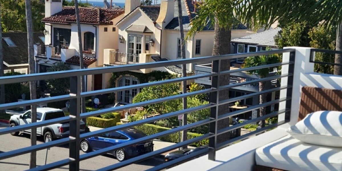 What Materials Work Best for Custom Balcony Railings?