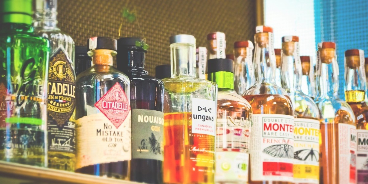 Craft Unforgettable Memories with a Cocktail Catering Service by Liquor Junction