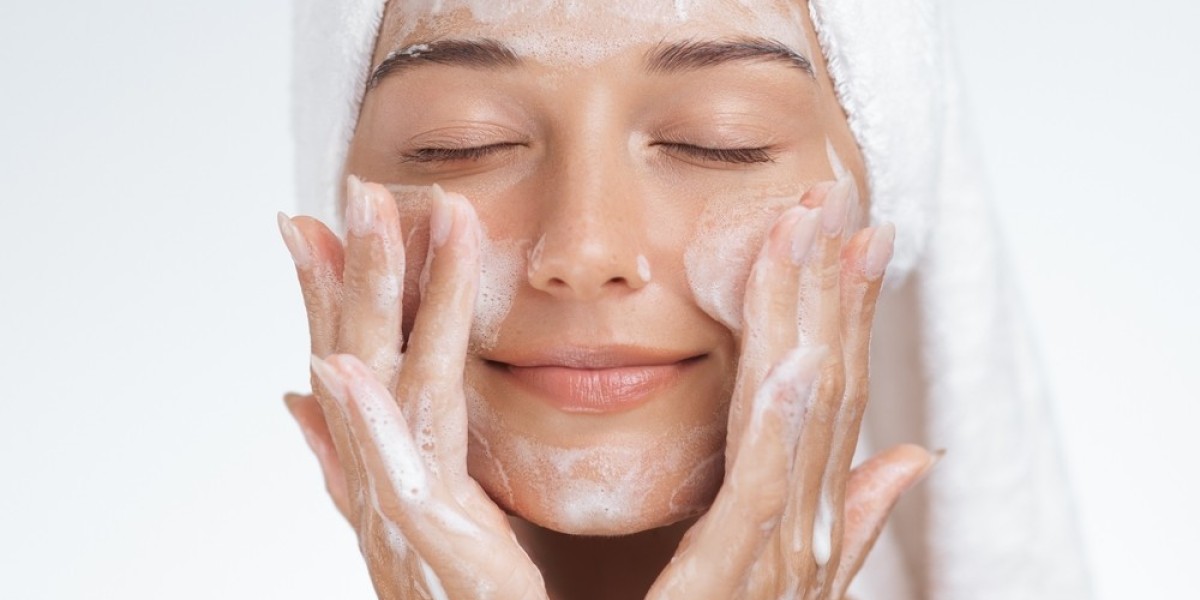 Top 10 Hemani Skin Care Products You Can Buy in Canada Today