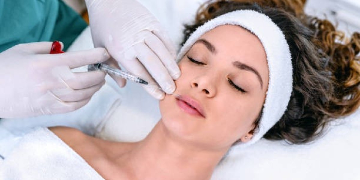 Fillers in Dubai: Achieve Youthful Skin and Contours