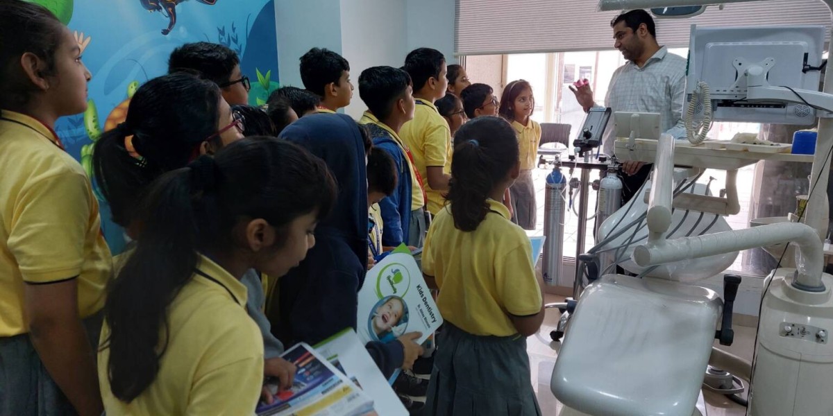 Top 5 Signs Your Child Needs to Visit a Children’s Dentist