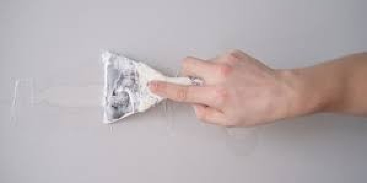 How Humidity Affects How Long Spackle Takes to Dry