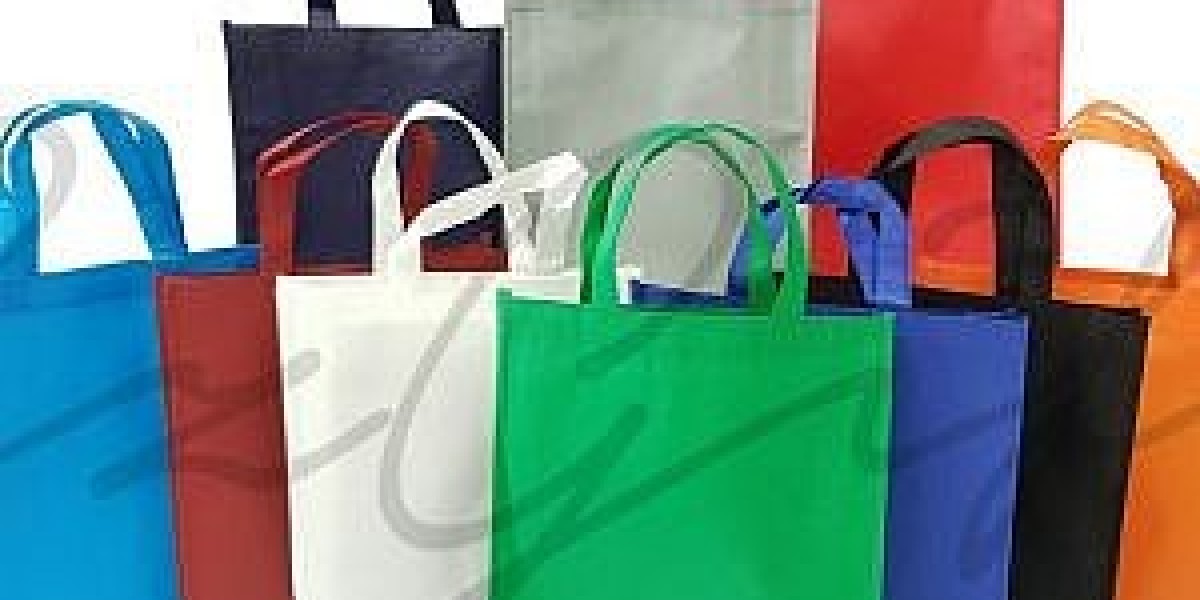 Why Many Homes Turn to Non Woven Bags for Daily Use