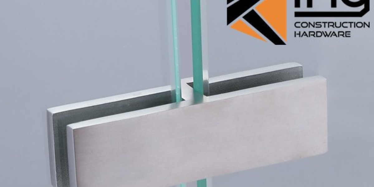 How to Pick the Right Glass Railing Kit for Your Home Deck