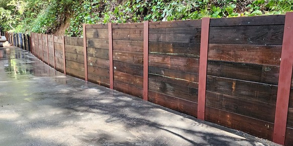 The Ultimate Guide to Designing a Custom Deck in Santa Cruz