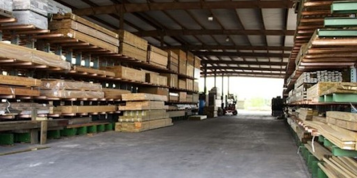 How to Choose Houston Fence Supplies and Pressure Treated Lumber for Durability
